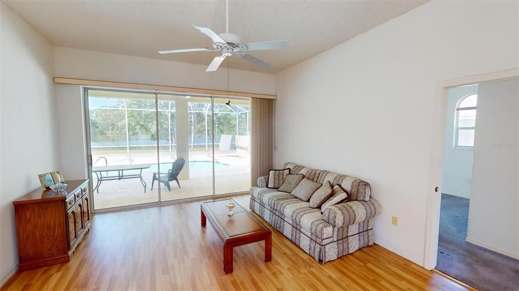 For Sale: $449,900 (3 beds, 2 baths, 1957 Square Feet)