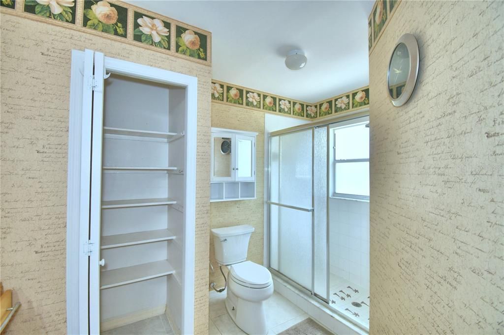 待售: $350,000 (3 贝兹, 2 浴室, 1354 平方英尺)