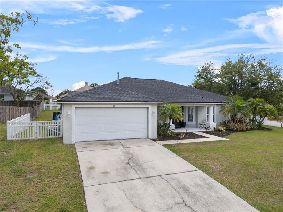 Active With Contract: $450,000 (4 beds, 2 baths, 2277 Square Feet)
