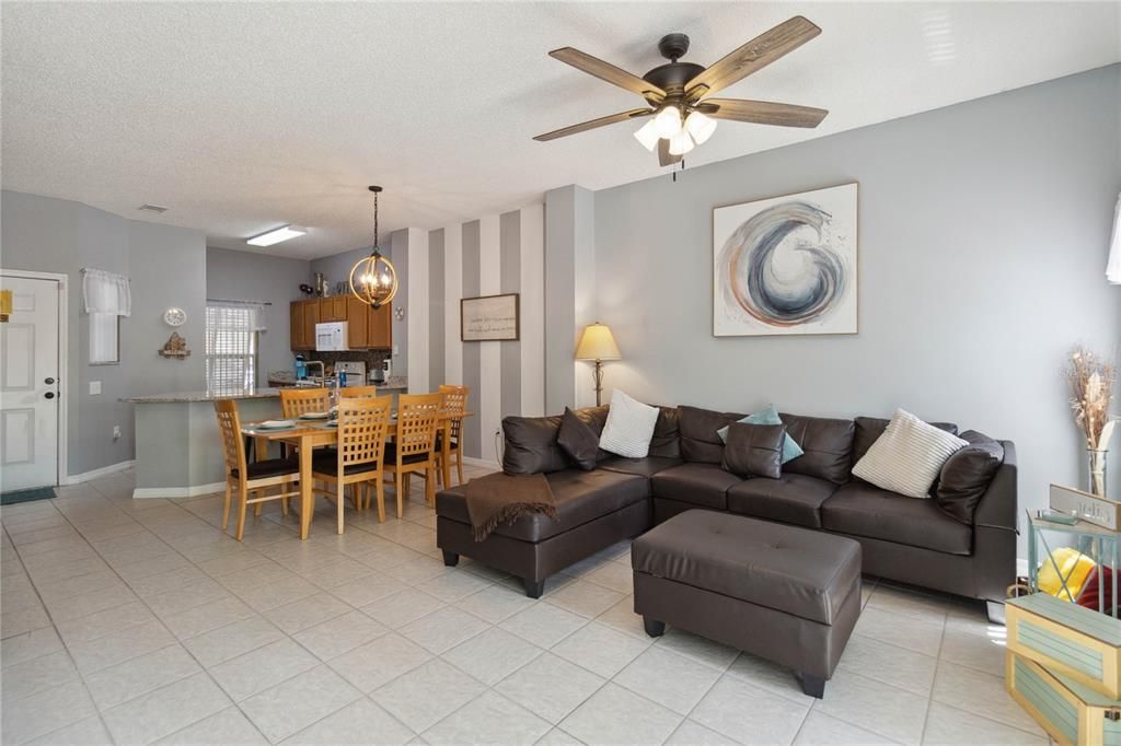 Recently Sold: $340,000 (3 beds, 2 baths, 1286 Square Feet)