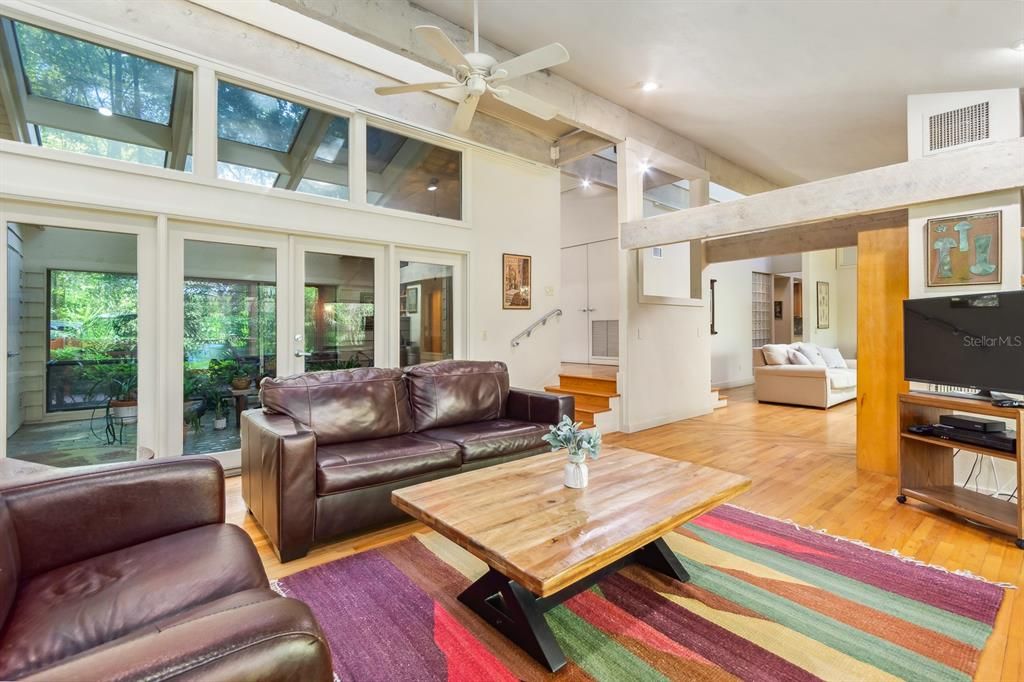Active With Contract: $750,000 (3 beds, 2 baths, 3509 Square Feet)