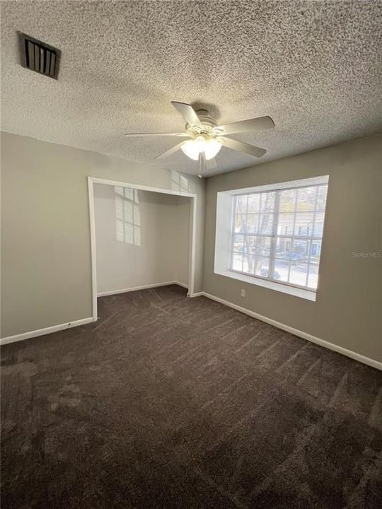 For Rent: $1,700 (2 beds, 1 baths, 896 Square Feet)