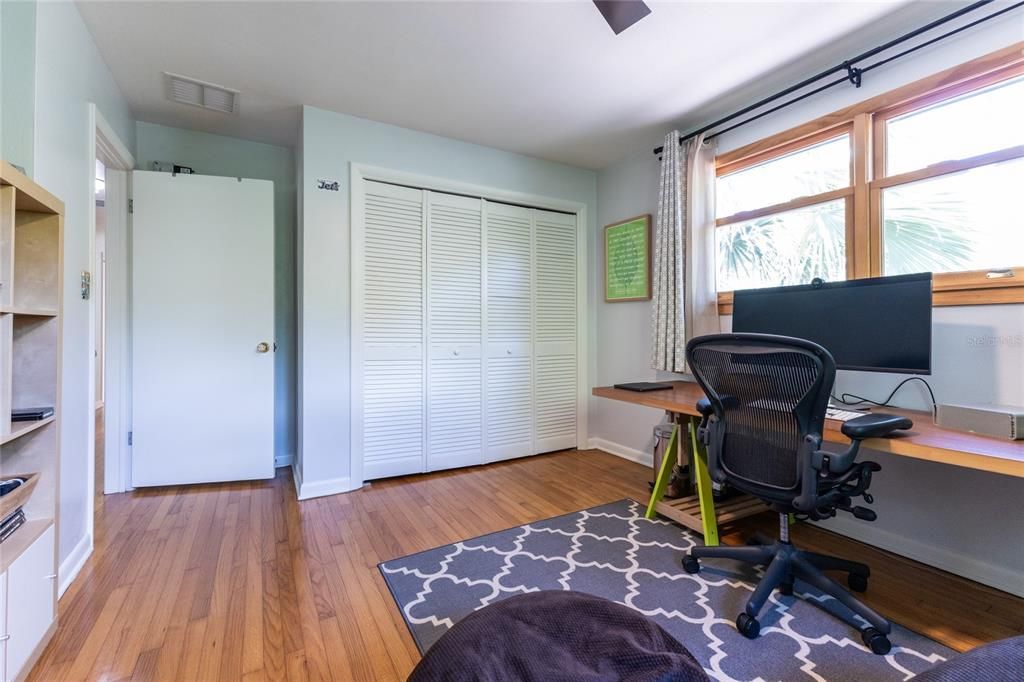 Active With Contract: $439,900 (3 beds, 2 baths, 1936 Square Feet)