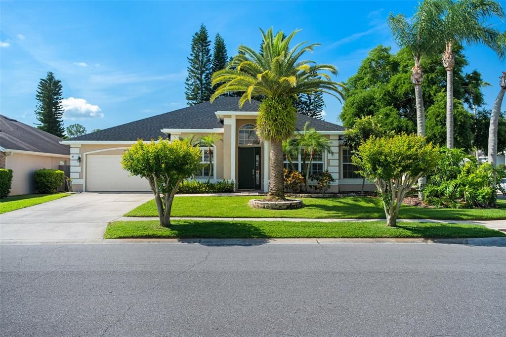 Recently Sold: $625,000 (4 beds, 3 baths, 2497 Square Feet)