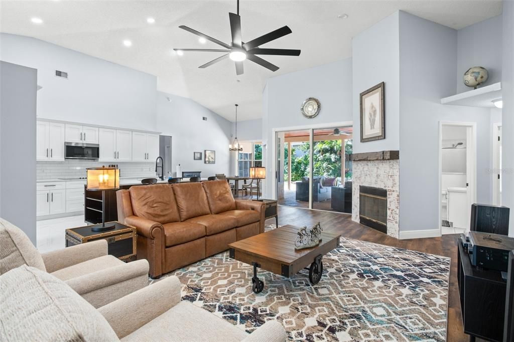 Active With Contract: $625,000 (4 beds, 3 baths, 2497 Square Feet)