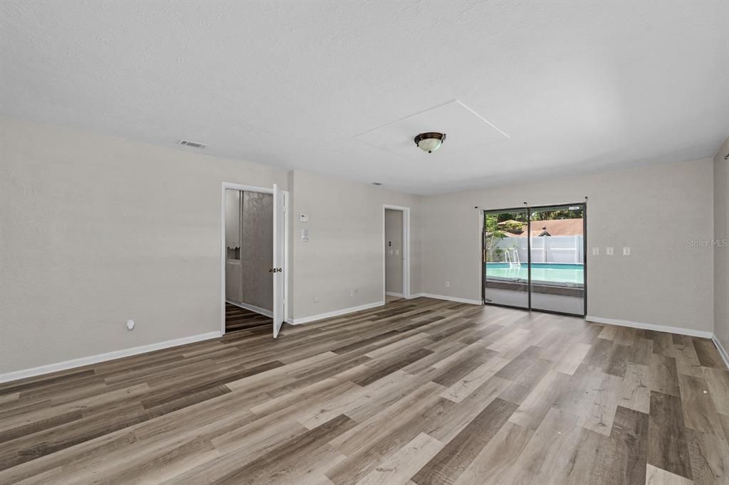 Active With Contract: $495,000 (4 beds, 3 baths, 3583 Square Feet)