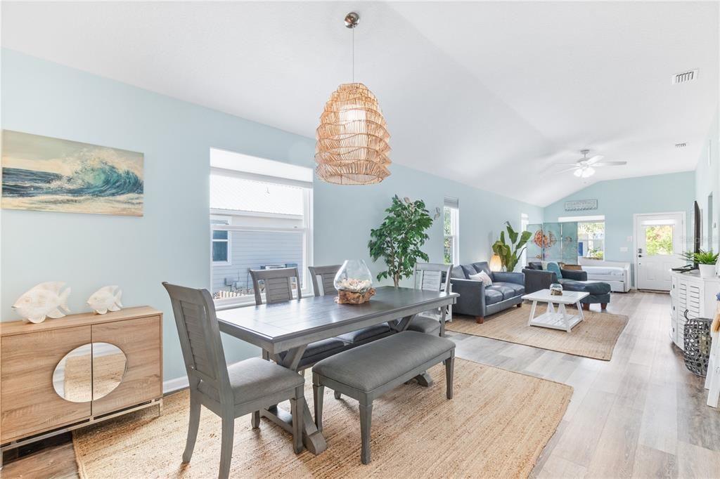 Active With Contract: $699,000 (3 beds, 2 baths, 1344 Square Feet)