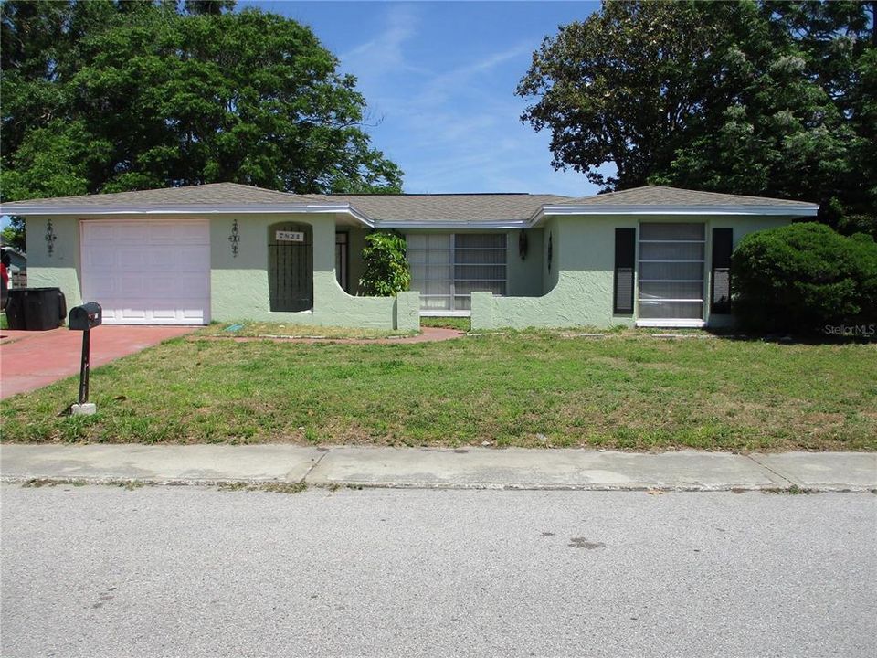 For Sale: $229,900 (2 beds, 2 baths, 1442 Square Feet)