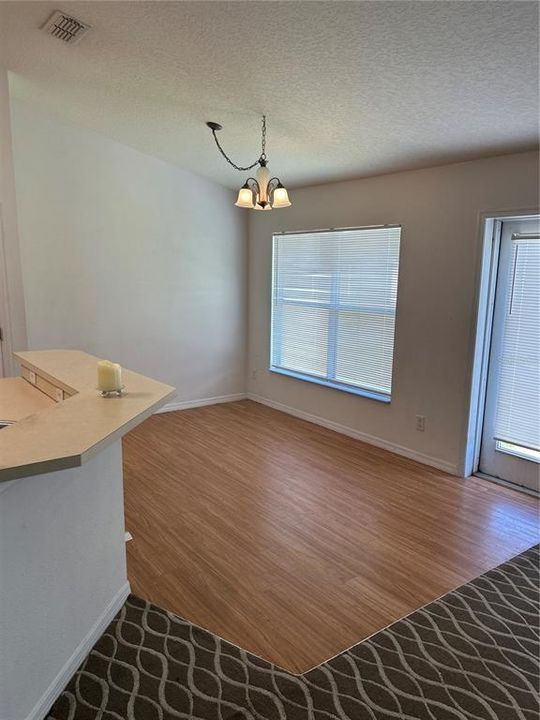 For Rent: $2,200 (3 beds, 2 baths, 2035 Square Feet)