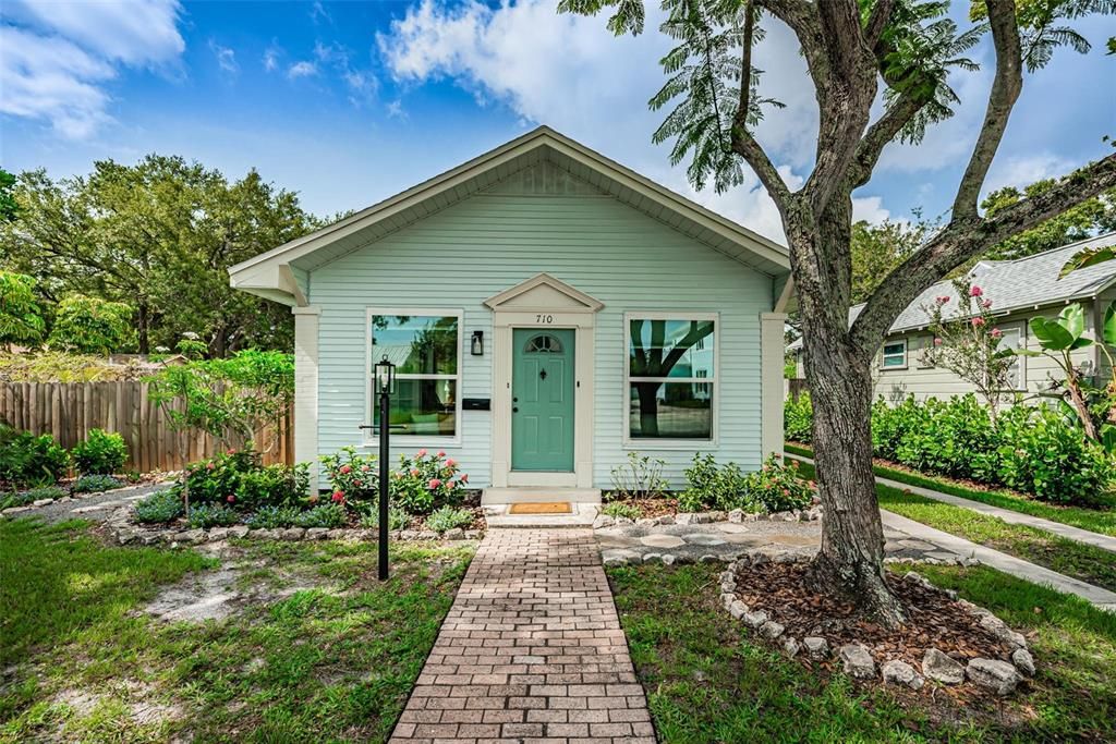 Welcome to 710 32nd Avenue North in St. Petersburg, Florida