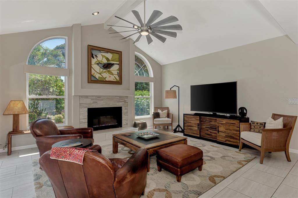 Active With Contract: $825,000 (4 beds, 2 baths, 2410 Square Feet)