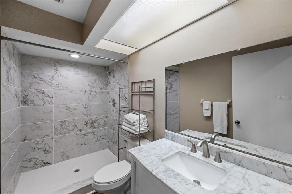 待售: $515,000 (2 贝兹, 2 浴室, 1475 平方英尺)
