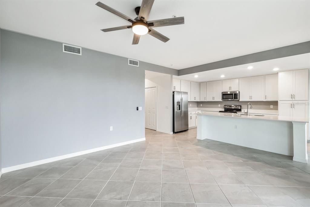 Recently Rented: $2,095 (2 beds, 2 baths, 1154 Square Feet)