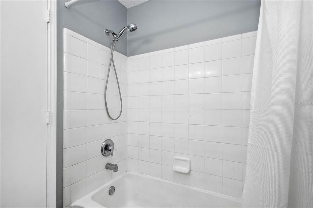 最近租的: $1,395 (1 贝兹, 1 浴室, 701 平方英尺)