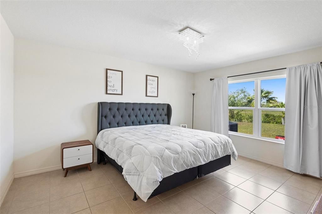 Active With Contract: $390,000 (4 beds, 2 baths, 1773 Square Feet)