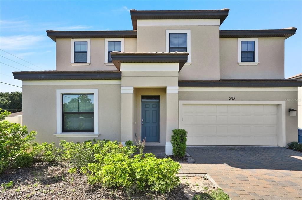Active With Contract: $369,990 (4 beds, 4 baths, 2404 Square Feet)