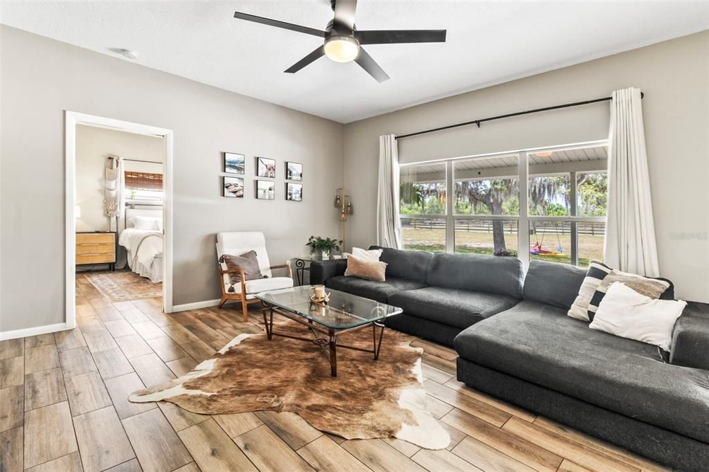 Active With Contract: $829,000 (3 beds, 2 baths, 1680 Square Feet)