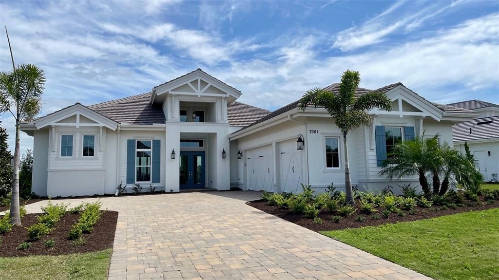 最近售出: $2,689,095 (4 贝兹, 4 浴室, 4777 平方英尺)