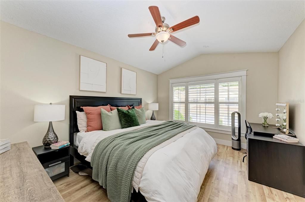 For Sale: $369,000 (2 beds, 2 baths, 1691 Square Feet)