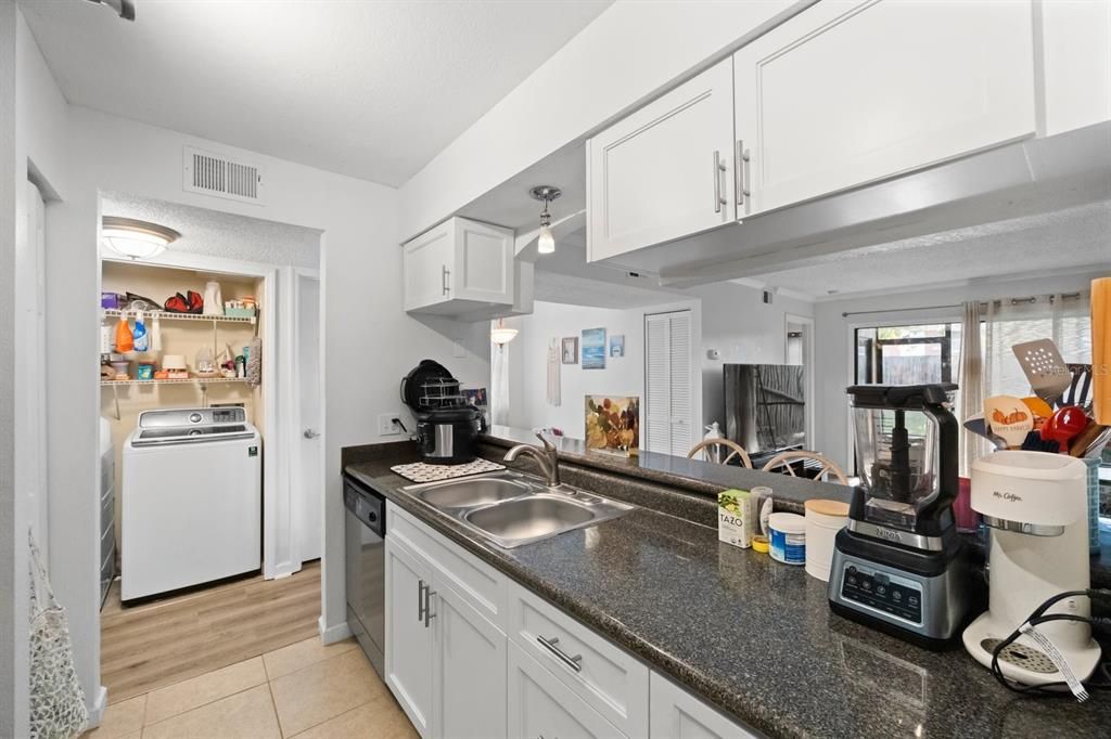 For Sale: $243,000 (3 beds, 2 baths, 1138 Square Feet)