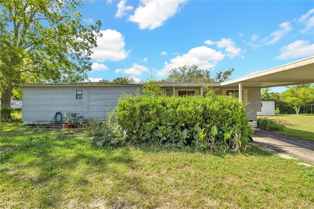 Active With Contract: $62,000 (2 beds, 1 baths, 804 Square Feet)