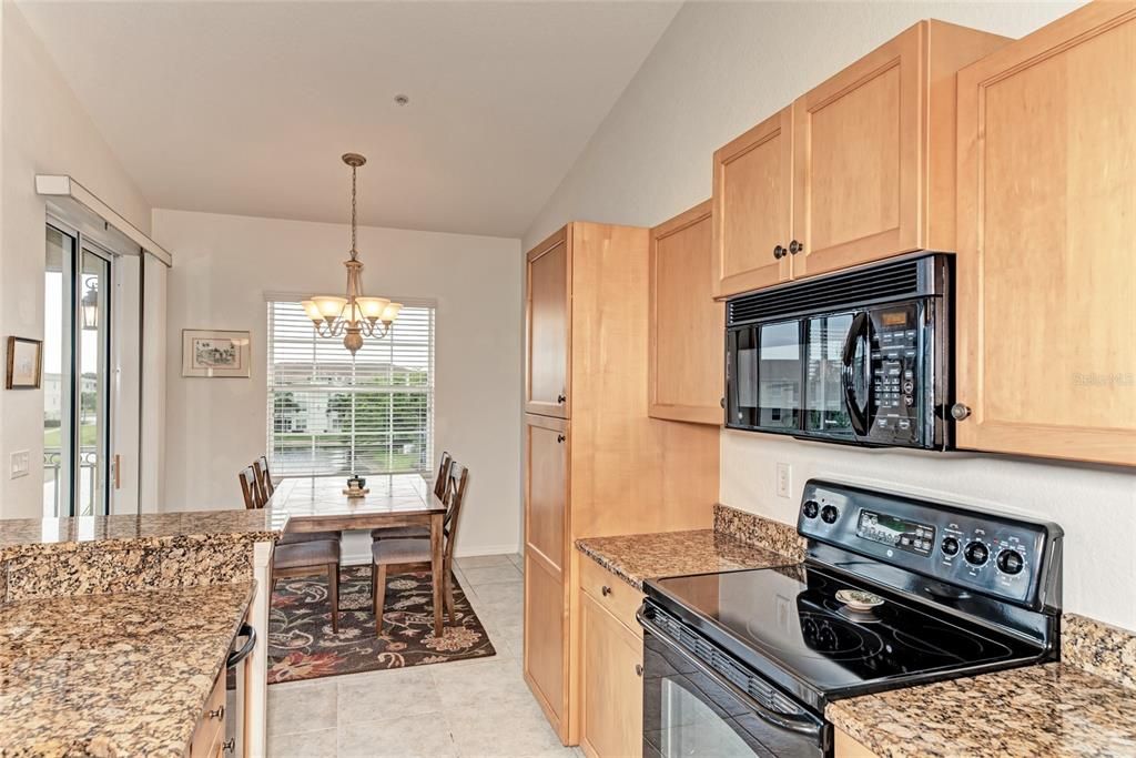 For Sale: $369,000 (2 beds, 2 baths, 1527 Square Feet)