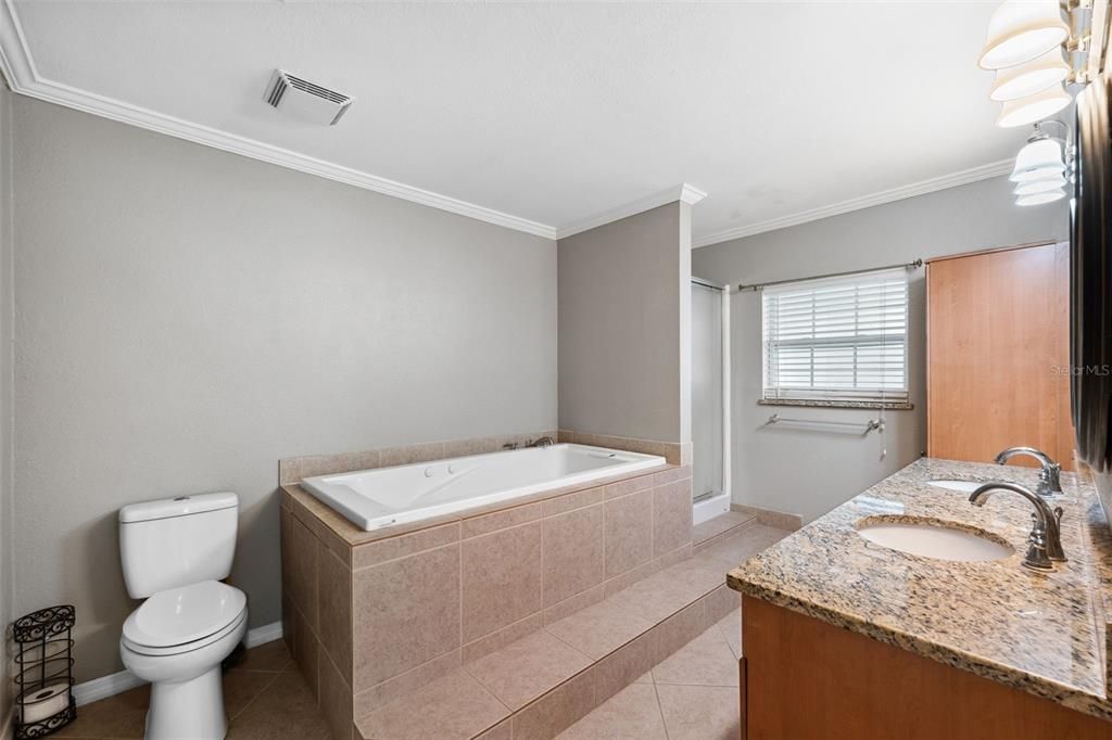 В аренду: $3,500 (3 спален, 3 ванн, 2042 Квадратных фут)