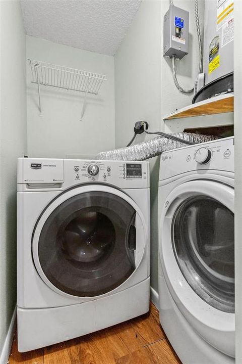 Laudry room with full size washer and dryer