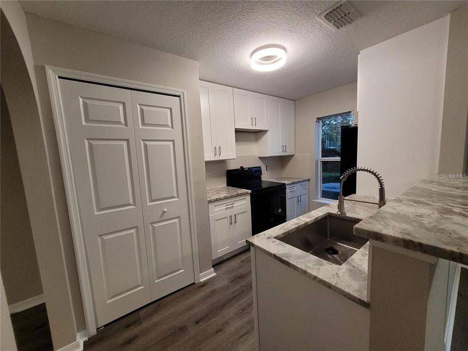 Recently Rented: $1,850 (3 beds, 2 baths, 1771 Square Feet)