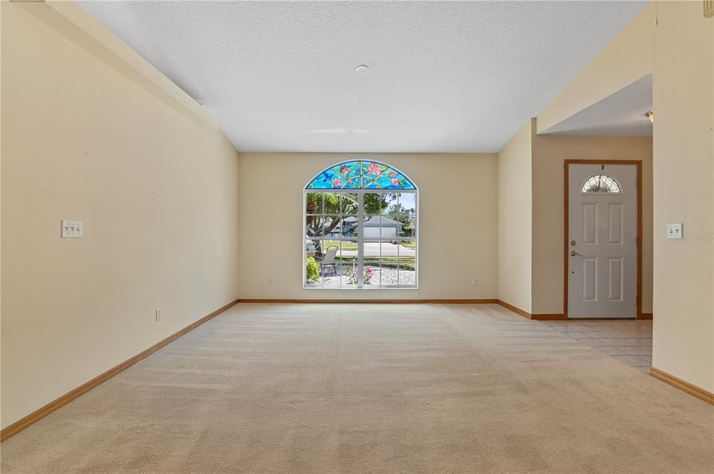 Living Room, facing Foyer and Front Yard
