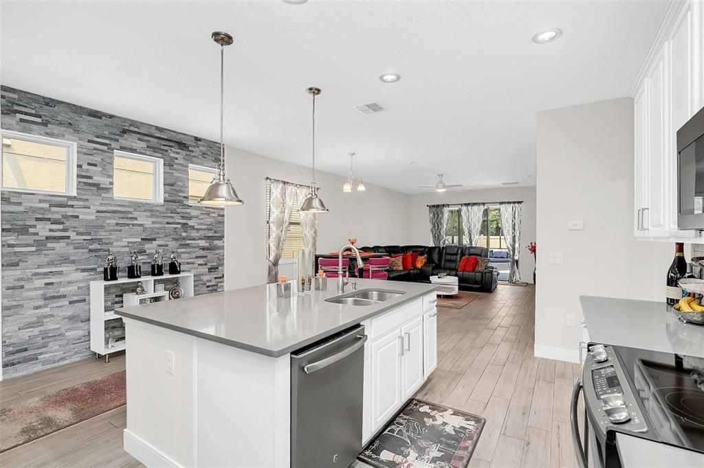 Kitchen/family room