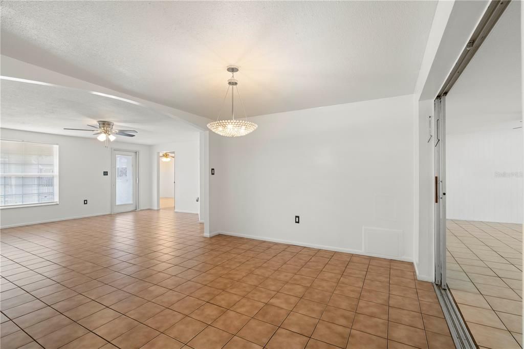 For Sale: $279,900 (3 beds, 2 baths, 1768 Square Feet)