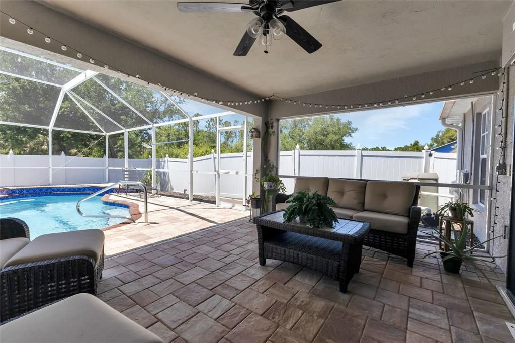 For Sale: $405,000 (3 beds, 2 baths, 1490 Square Feet)