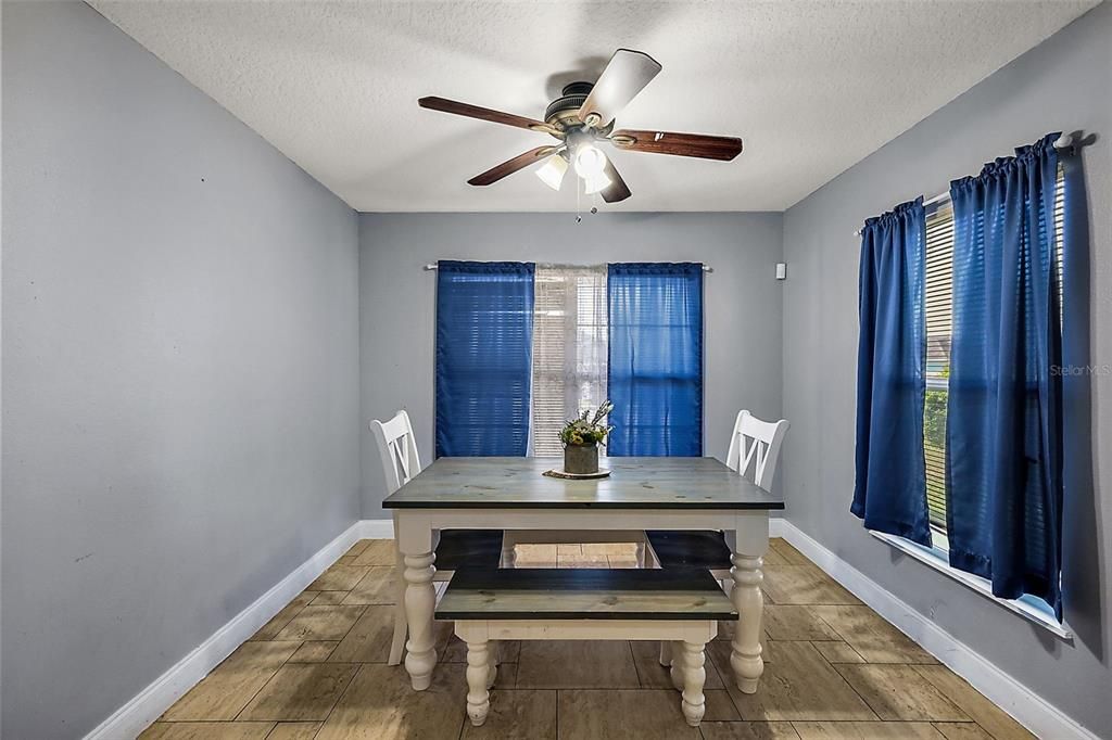 For Sale: $350,000 (3 beds, 2 baths, 1816 Square Feet)