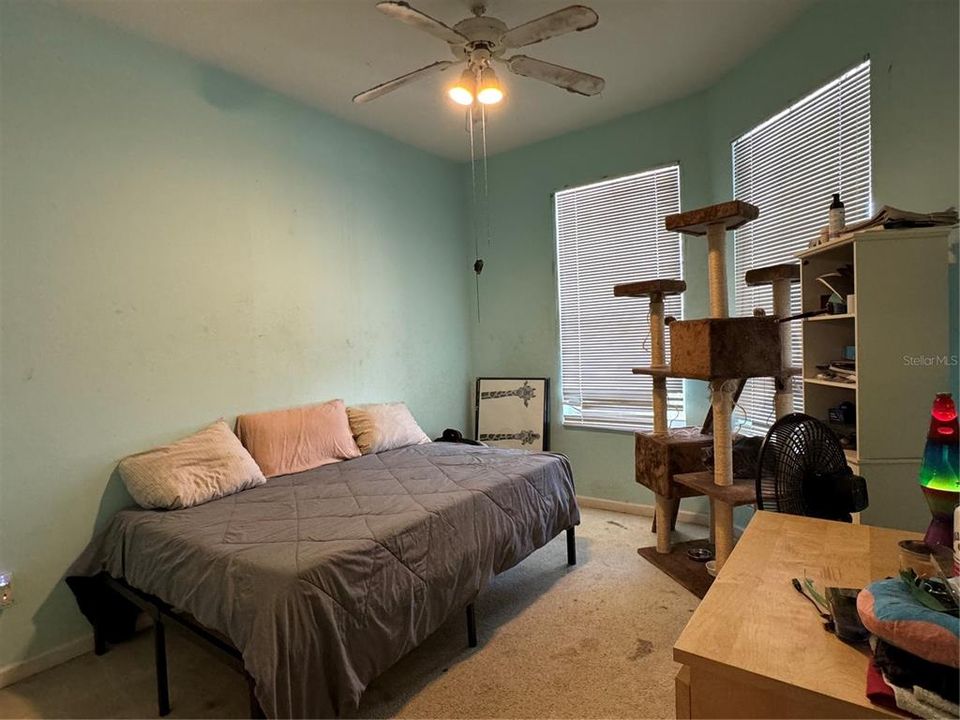 For Sale: $300,000 (2 beds, 2 baths, 1512 Square Feet)