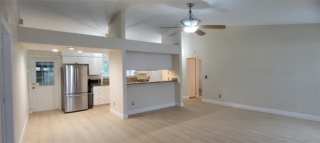 For Rent: $2,600 (3 beds, 2 baths, 1229 Square Feet)