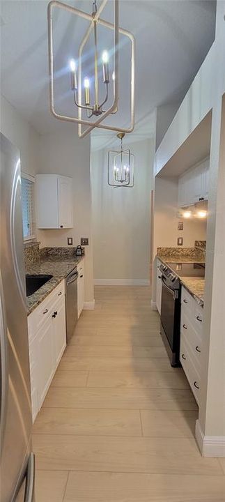 Active With Contract: $2,600 (3 beds, 2 baths, 1229 Square Feet)