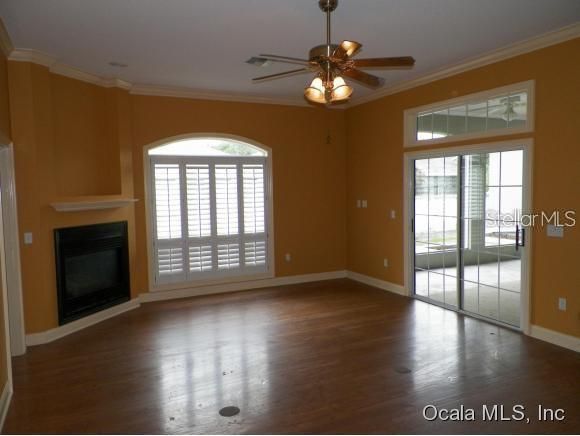 For Rent: $3,500 (3 beds, 1 baths, 2582 Square Feet)