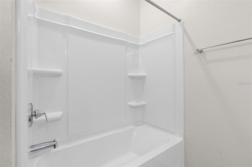 Недавно арендовано: $2,300 (4 спален, 2 ванн, 2052 Квадратных фут)