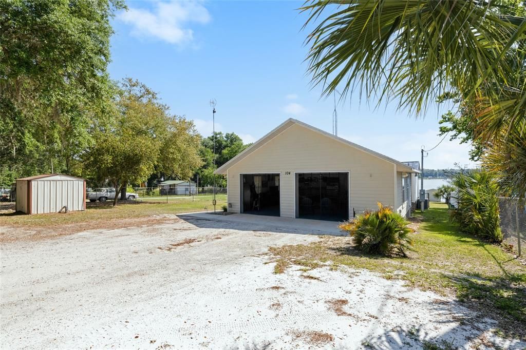 Recently Sold: $359,900 (3 beds, 2 baths, 1599 Square Feet)