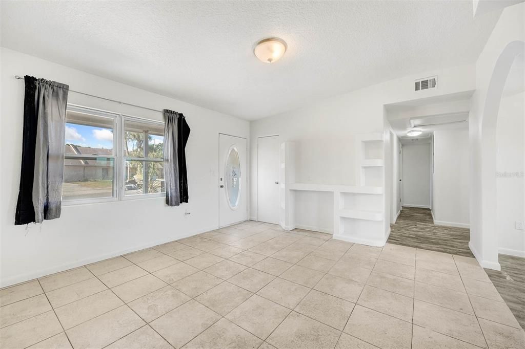 For Sale: $234,900 (3 beds, 1 baths, 960 Square Feet)