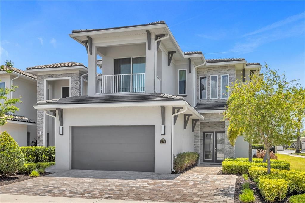 Active With Contract: $1,810,000 (5 beds, 5 baths, 4466 Square Feet)