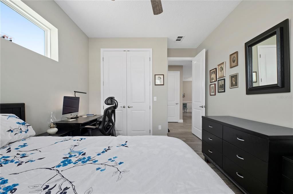 For Sale: $384,900 (2 beds, 2 baths, 1603 Square Feet)