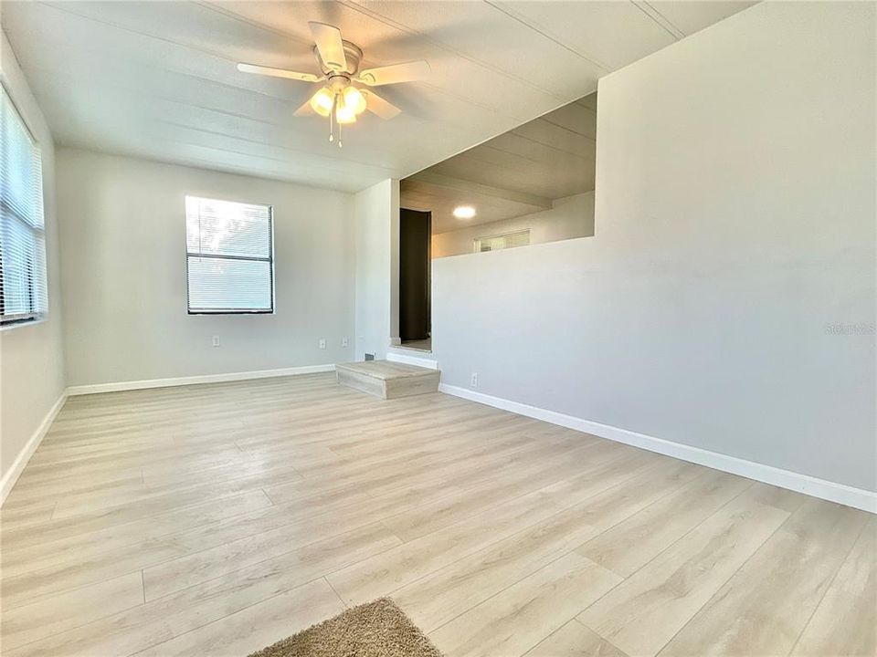 For Rent: $1,600 (2 beds, 2 baths, 881 Square Feet)