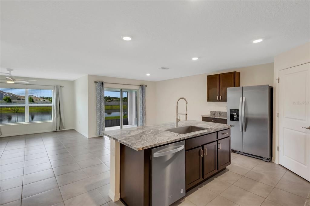 For Sale: $394,900 (4 beds, 2 baths, 1827 Square Feet)