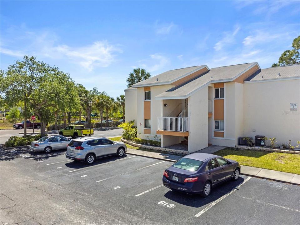 Active With Contract: $1,580 (1 beds, 1 baths, 760 Square Feet)