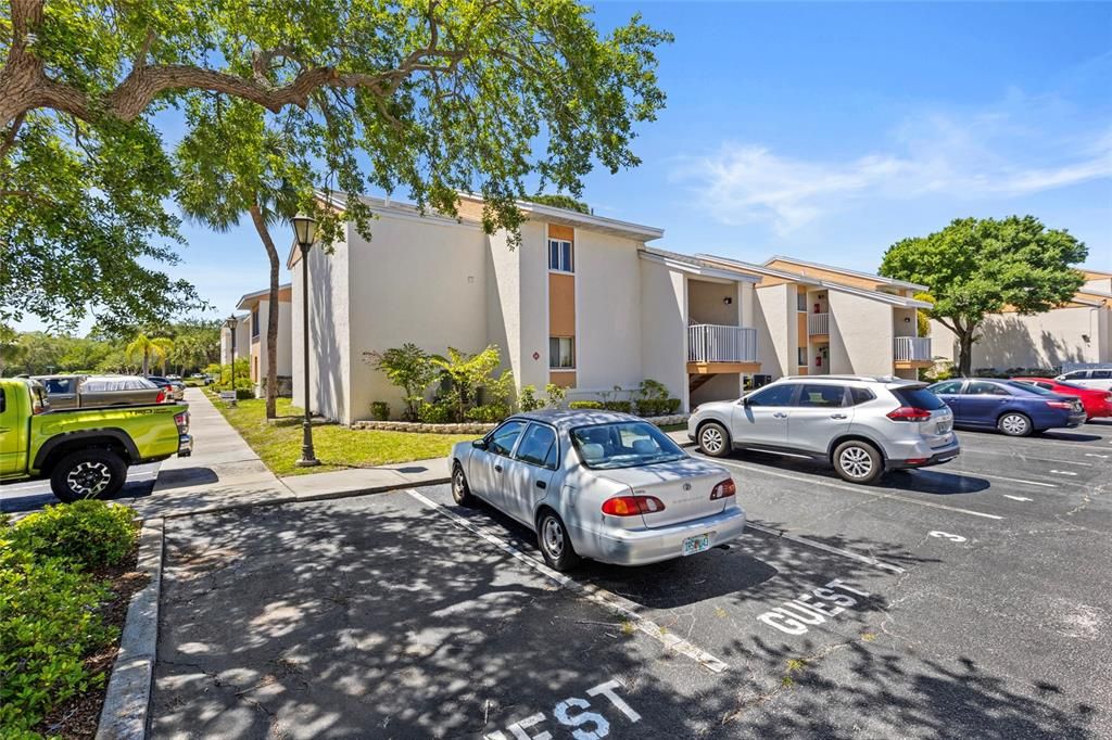 Active With Contract: $1,580 (1 beds, 1 baths, 760 Square Feet)