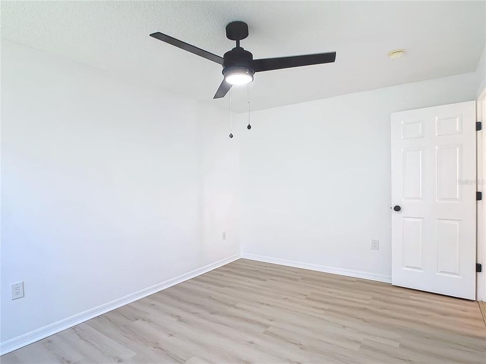 For Sale: $419,900 (3 beds, 2 baths, 1874 Square Feet)