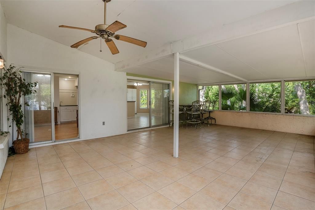 Recently Sold: $245,000 (3 beds, 2 baths, 1514 Square Feet)
