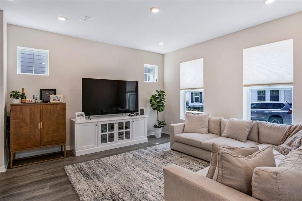 Active With Contract: $580,000 (3 beds, 2 baths, 1772 Square Feet)